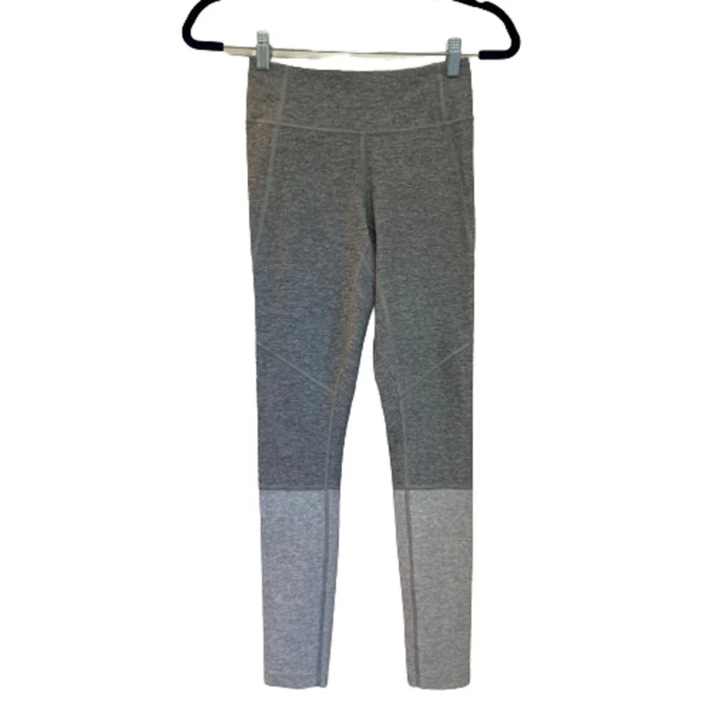 Outdoor Voices 7/8 Dipped Warm Up Leggings Colorblock Ash & Dove Size XS - Picture 2 of 7